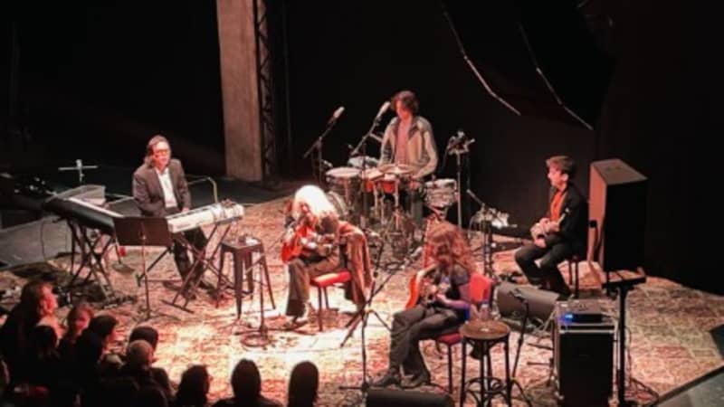 Jessica Pratt performs a Meow Nui in Wellington.