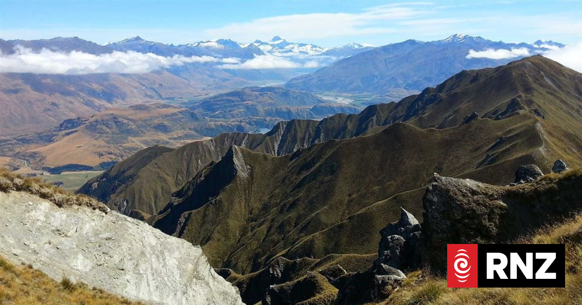 Person dies on popular walking track near Wānaka - RNZ