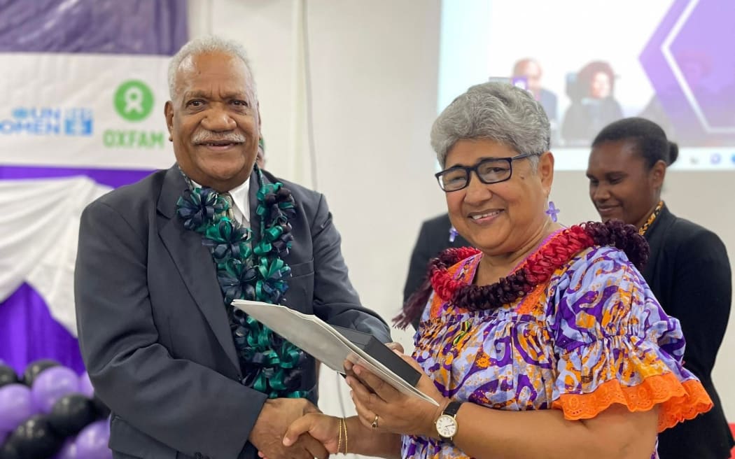 Shamima Ali with Vanuatu President Nikenike Vurobaravu