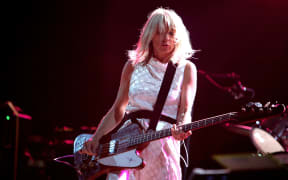 Kim Gordon playing with Sonic Youth in 2007