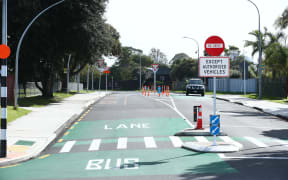 More than 16,000 drivers have illegally used the bus lane on Links Ave in the month since the trial began.