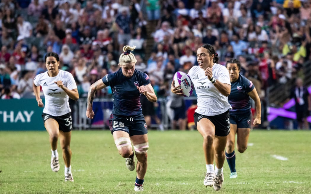 New Zealand’s Stacey Waaka in action against the USA during their cup final match at the Hong Kong Sevens.