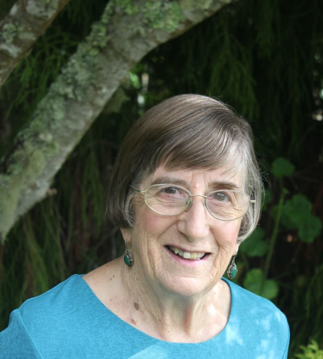 Dr Ros Vallings has researched and treated ME/CFS for 40 years