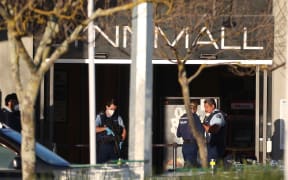 AUCKLAND, NEW ZEALAND - SEPTEMBER 04: Armed police guard Lynnmall the morning after a suspected terrorist attack on September 04, 2021 in Auckland, New Zealand.
