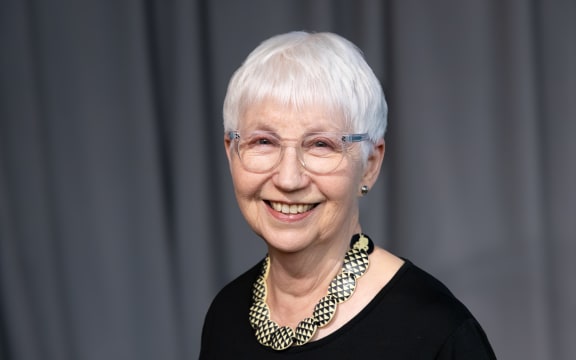 Music critic and commentator Elizabeth Kerr presents the 2024 Lilburn Lecture at the National Library of New Zealand, 1 November 2024.