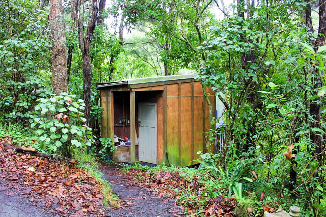 There is a variety of accommodation at the intentional community, ranging from rooms in the long rooms, cabins and houses. RNZ/ Michelle Cooke