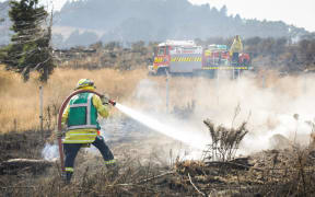 Port Hills fire - day three - Kennedys Bush