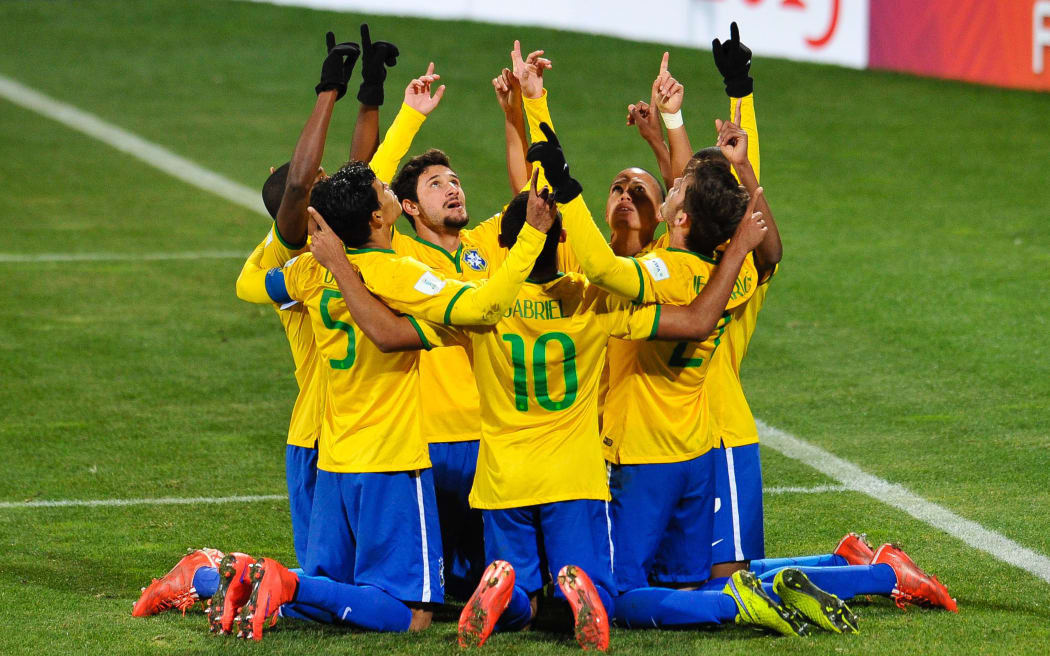 Brazil's youngsters unite in prayer after thrashing Senegal 5-0
