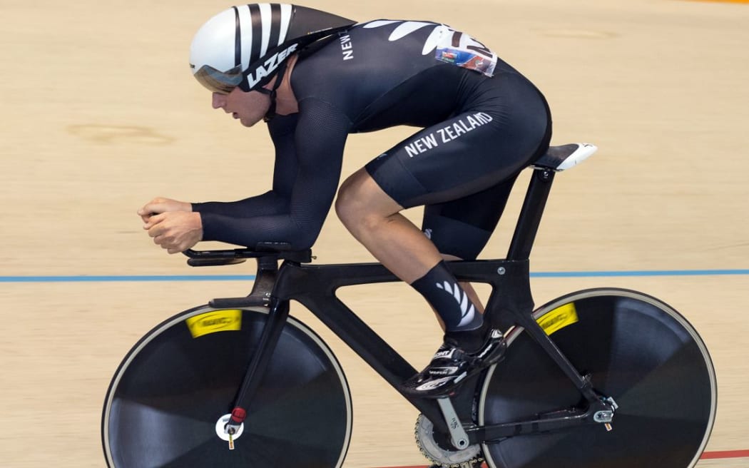 Cameron Karwowski competing in the omnium individual pursuit, at the World Cup in Mexico.