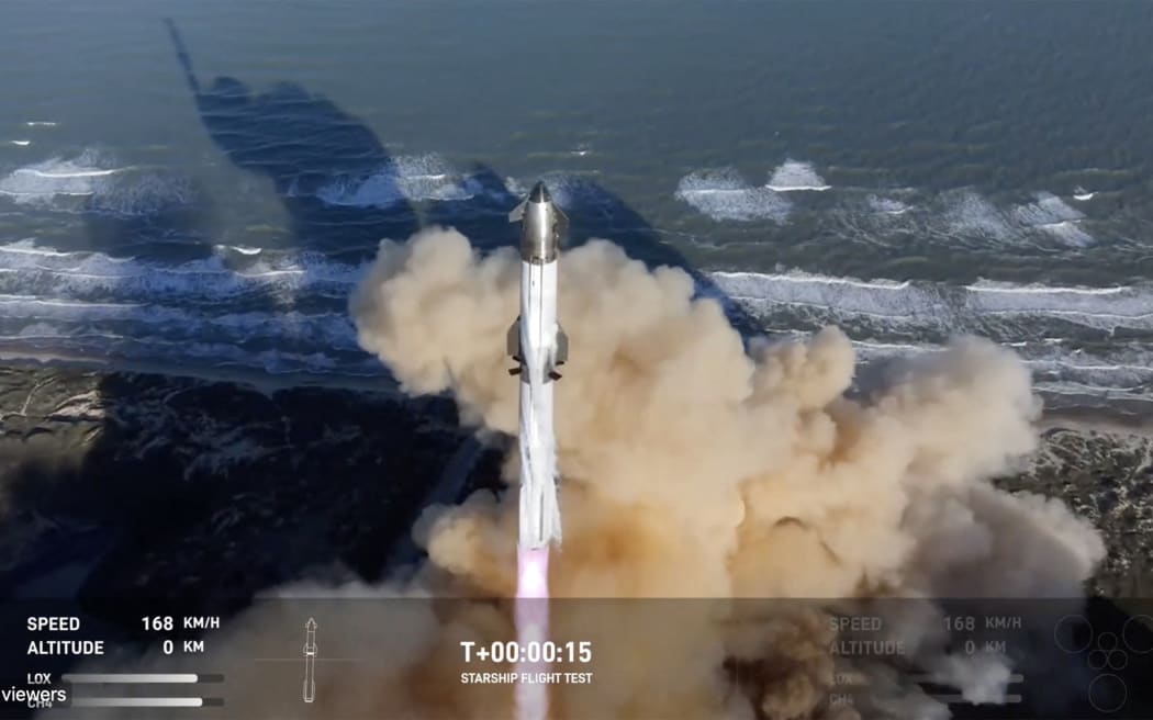 In this screen grab taken from the SpaceX broadcast the SpaceX Starship lifts off from Starbase near Boca Chica, Texas, on 16 January, 2025, for the Starship Flight 7 test. After Jeff Bezos's Blue Origin nailed its first-ever orbital flight, Elon Musk's SpaceX seized back the spotlight on January 16 with the latest launch of Starship, the gargantuan next-generation rocket that could one day ferry humans to Mars. A taller, improved version of the biggest and most powerful launch vehicle ever built blasted off from the company's Starbase in Boca Chica, Texas, at 4:37 pm (2237 GMT) for its seventh orbital test. (Photo by SPACEX / AFP) / RESTRICTED TO EDITORIAL USE - MANDATORY CREDIT "AFP PHOTO /  SPACEX / HANDOUT" - NO MARKETING NO ADVERTISING CAMPAIGNS - DISTRIBUTED AS A SERVICE TO CLIENTS