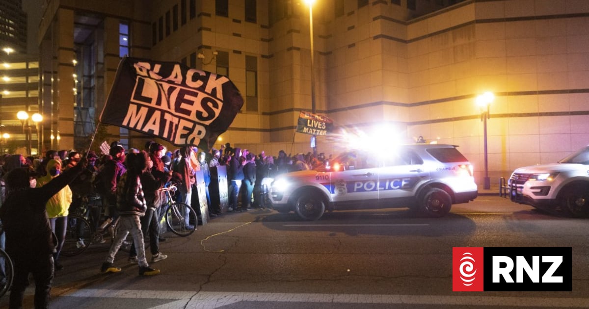 Ohio shooting: Columbus police shoot dead black teenage girl | RNZ