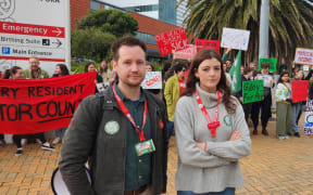 Resident Doctors Association president James Anderson and delegate Kerry Appleton at the Wellington Hospital picket line.