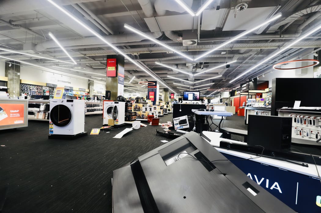 Ormiston Town Centre mall ram raid - Noel Leeming store. Auckland.