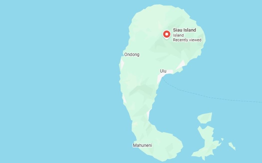 Heavy rain early on Monday triggered flash floods on the island of Siau, located in the region of Siau Tagulandang Biaro, said Nuriadin Gumeleng, a spokesperson for the local rescue agency.