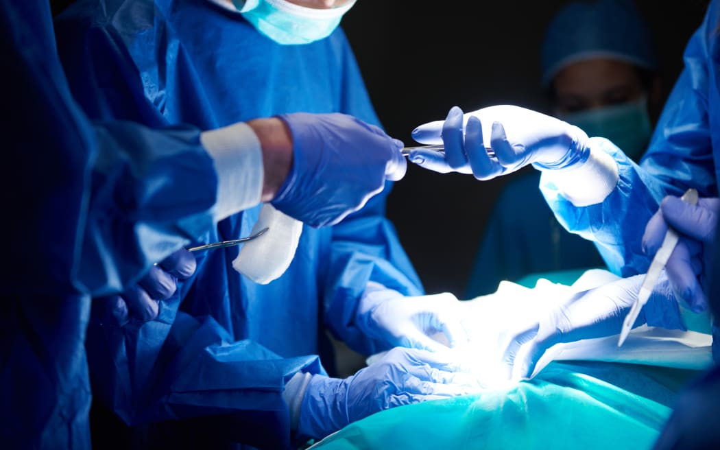 Woman left unaware of belly button removal until week after surgery