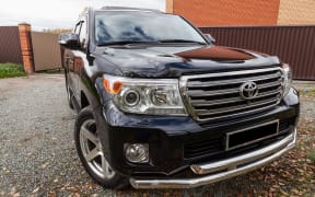Front view of Toyota Land Cruiser 200.