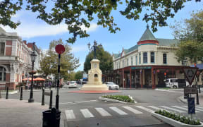 Whanganui's main street and shopping area, Victoria Avenue.
