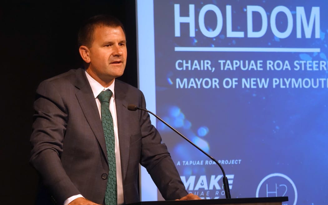 New Plymouth Mayor Neil Holdom Hydrogen Roadmap launch