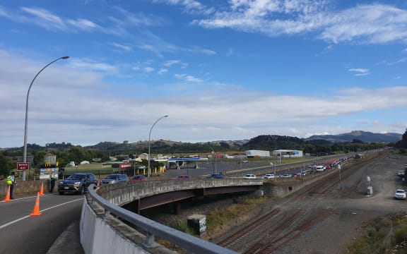 A police checkpoint at Auckland's southern border in Mercer on 28.2.2021, the day the city entered Covid-19 alert level 3 for seven days.