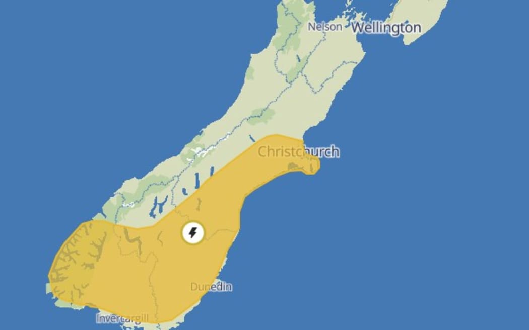 South Island thunderstorm watch