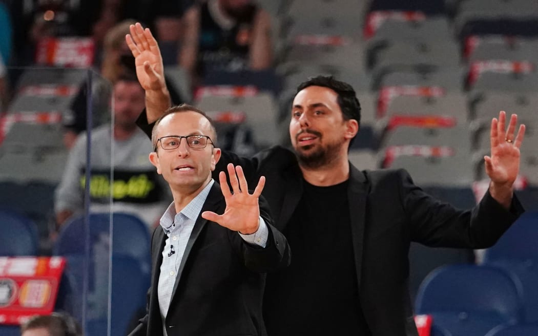Breakers coaches Dan Shamir and  Mody Maor.