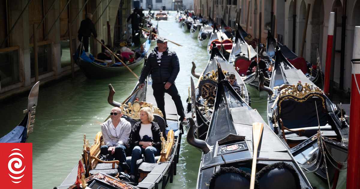 Venice residents protest as city begins tourist entry charge - Vimarsana News