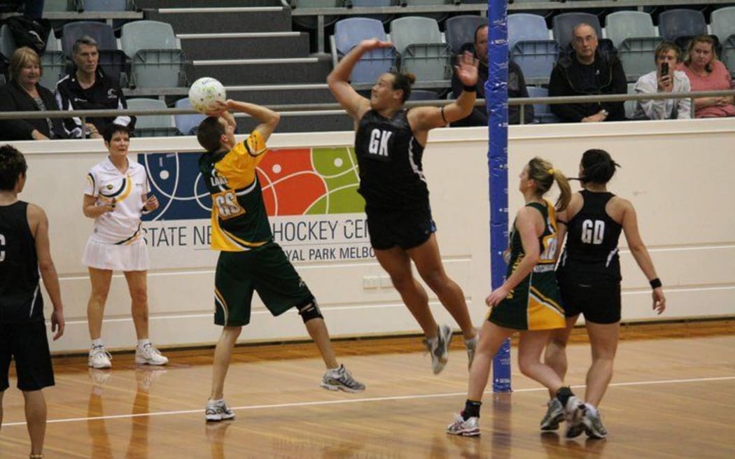 NZ men's netball coach Hansen-Vaeau (in GK position) playing for NZ mixed netball team