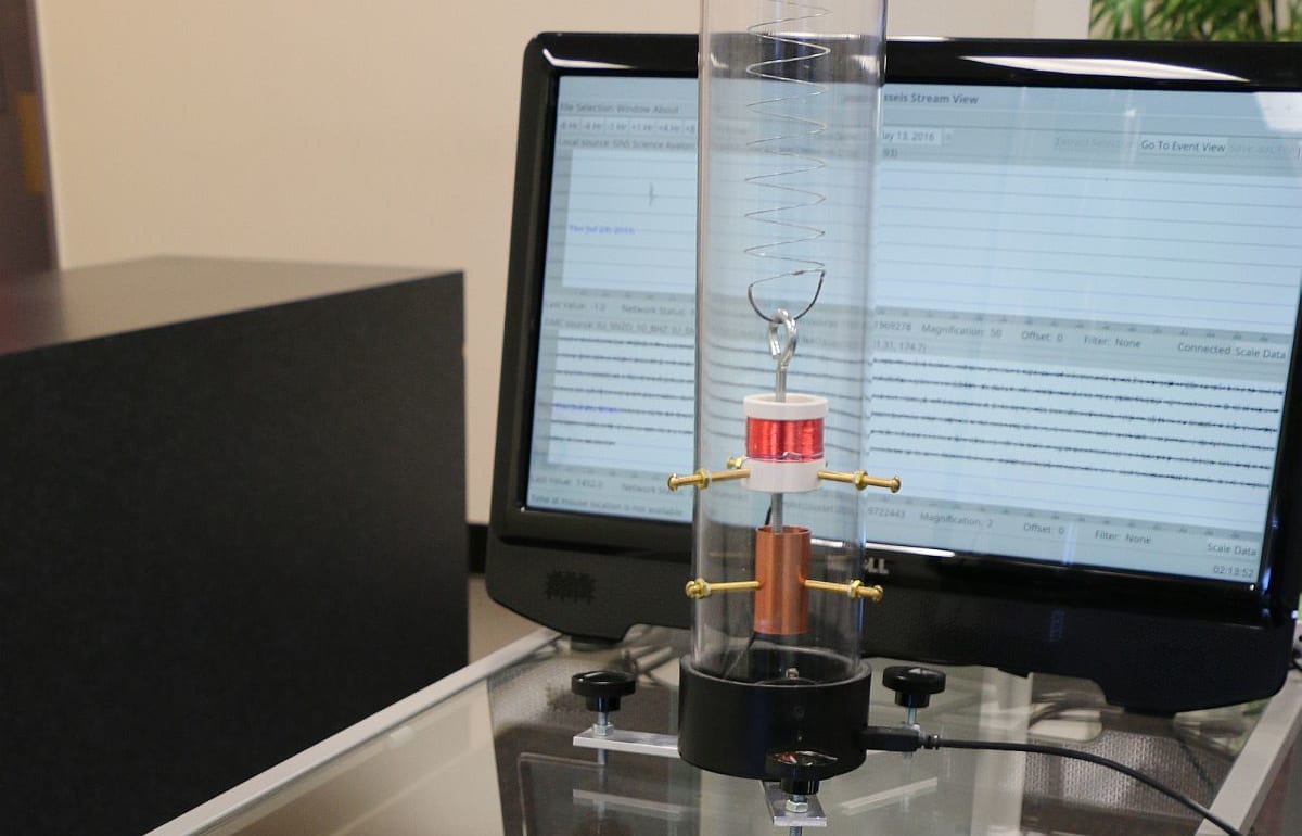 Seismograph