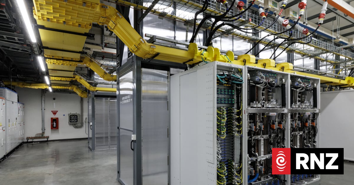 Data centre opponents welcome Greens policy, warn of 'potent