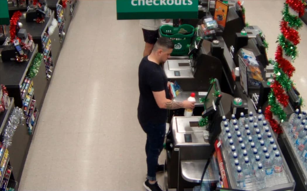 Jesse Shane Kempson buying cleaning goods from Countdown.