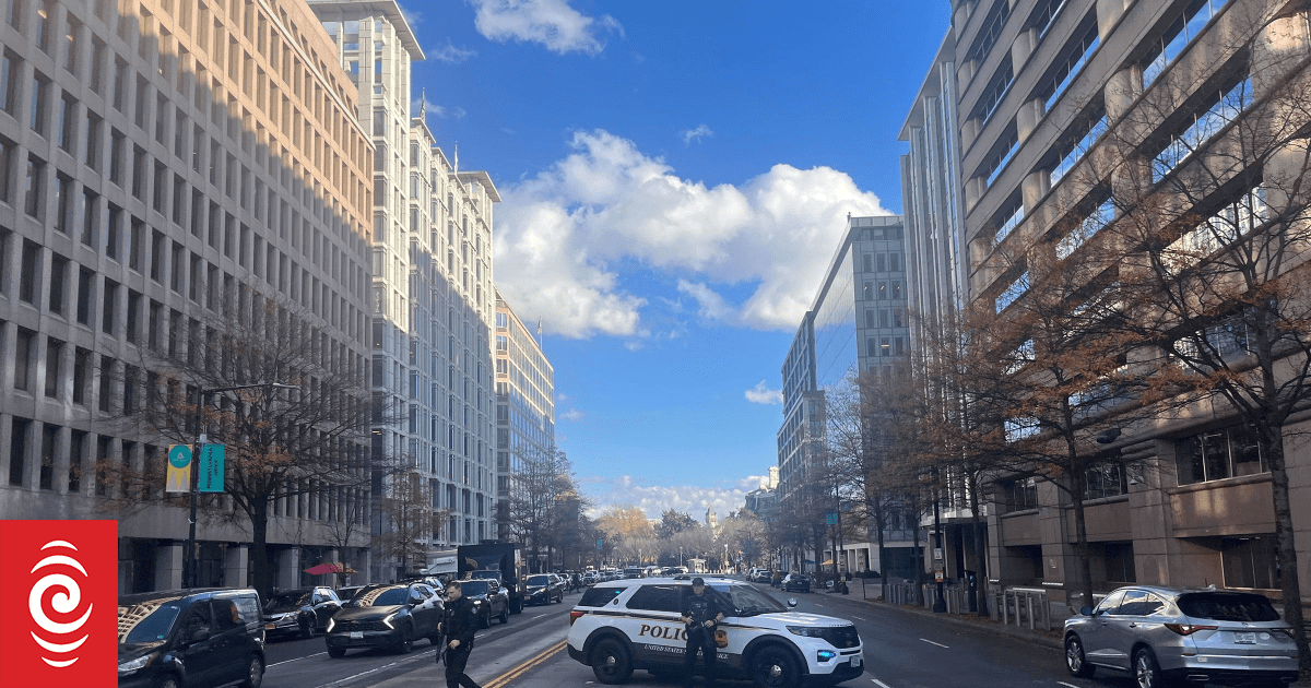 Two National Guardsmen shot near White House