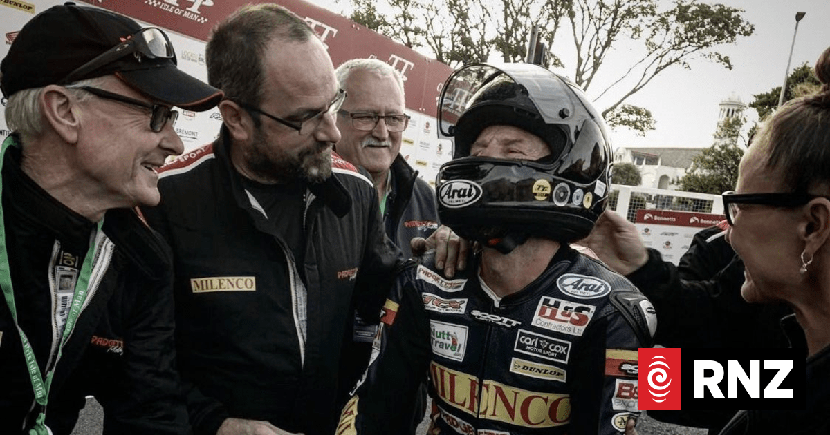 Triumph and tragedy at the unforgiving Isle of Man TT circuit | RNZ News