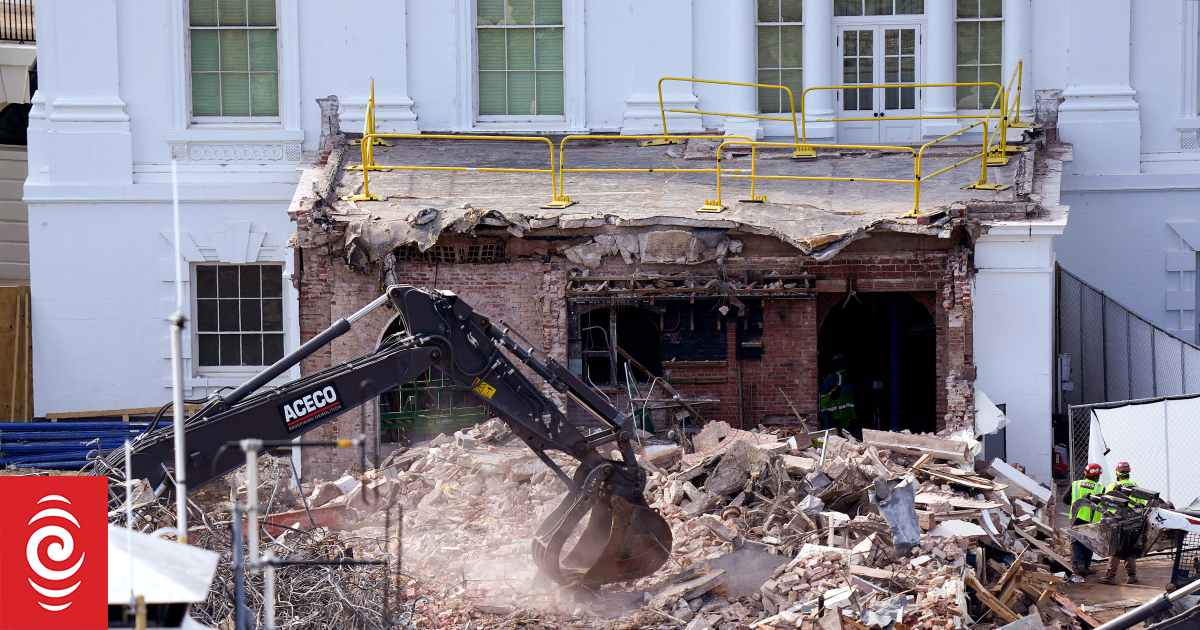 White House to present plans for Trump's ballroom in January