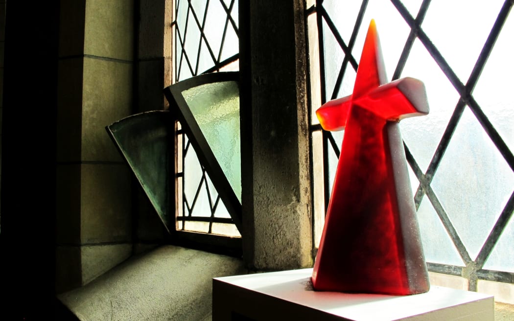 Sculpture in glass of the cross at St Luke's Church, Remuera, Auckland.