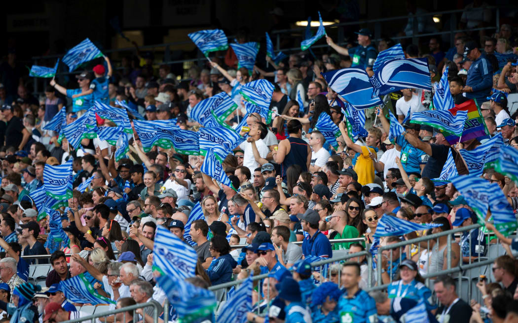 Blues rugby fans