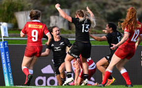 Ruby Tui of New Zealand Black Ferns celebrates her try.
