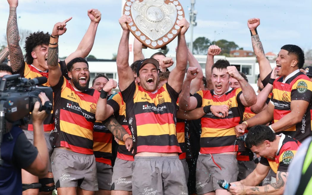 Waikato win the Ranfurly Shield