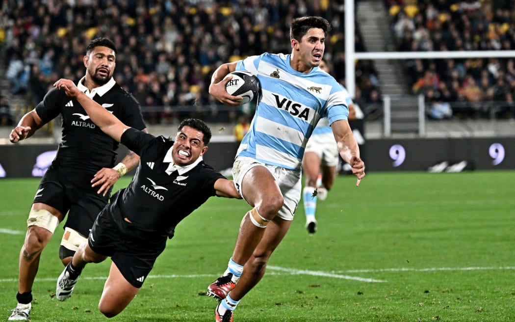 Matias Moroni of Argentina dives over to score a try during the Rugby Championship - New Zealand All Blacks v Argentina at Sky Stadium, Wellington, New Zealand on Saturday 10 August 2024.                                                                    
Copyright photo: Masanori Udagawa /  www.photosport.nz