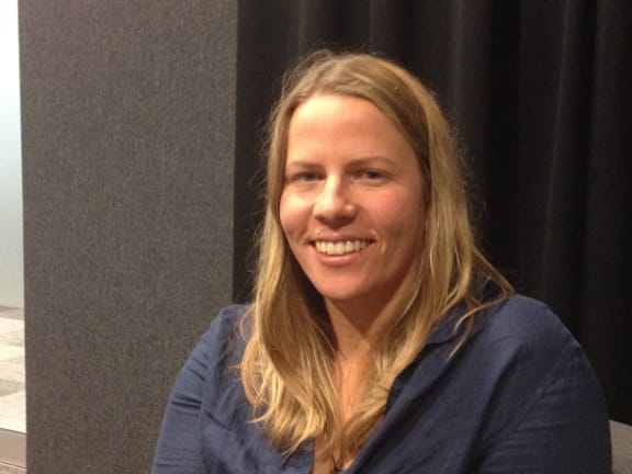 Dr Melanie Bunce
