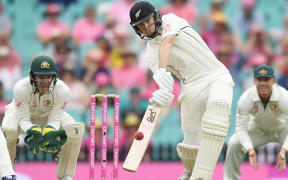 New Zealand's Todd Astle batting on day 3 of the third cricket test match. ICC World Test Championship, New Zealand Black Caps v Australia, Sydney Cricket Ground, Sydney, Australia.