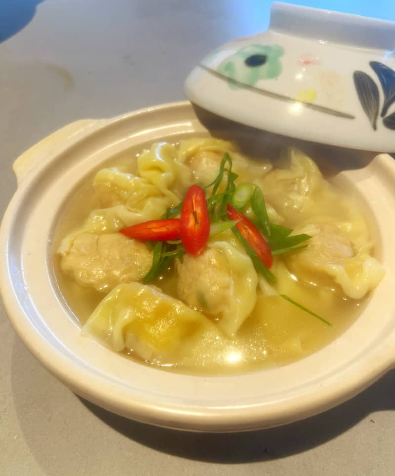 Prawn and chicken wonton soup