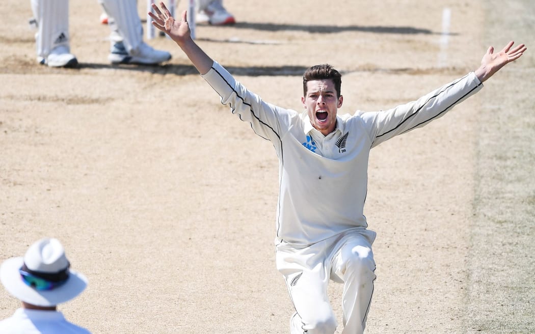Mitchell Santner appeals on Day 5. 1st Test match. New Zealand Black Caps v England. International Cricket at Bay Oval, Mt Maunganui, New Zealand. Monday 25 November 2019 © Copyright Photo: Andrew Cornaga / www.photosport.nz