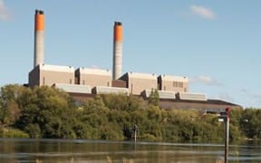 Genesis Energy Huntly Power Station is a thermal power station that can use coal, gas or both simultaneously as fuel.