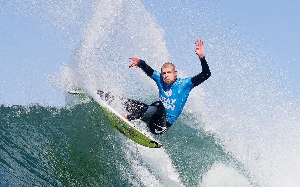 Sufer Mick Fanning competing before the shark attack.