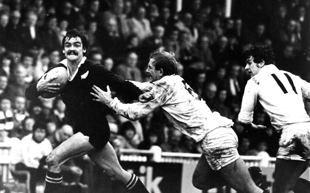 All Black Dave Loveridge in a match against Leicester (1979-80).