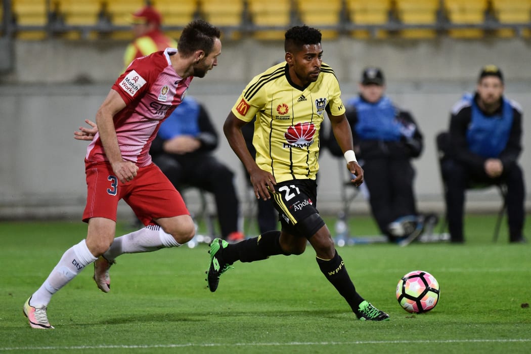 Wellington Phoenix striker Roy Krishna in action against Melbourne City