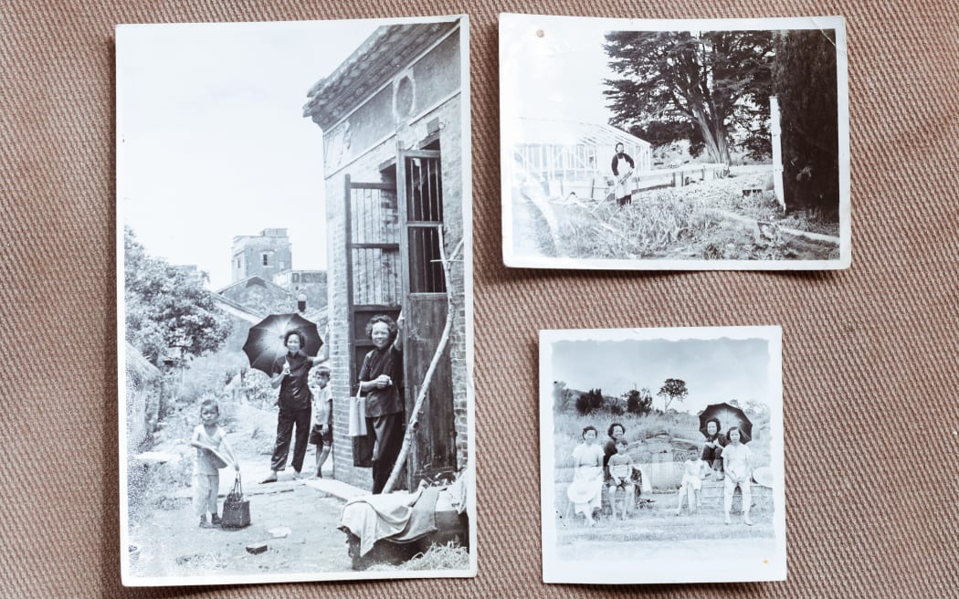 Lily Lee's old family photos. On the right corner was her mum.
