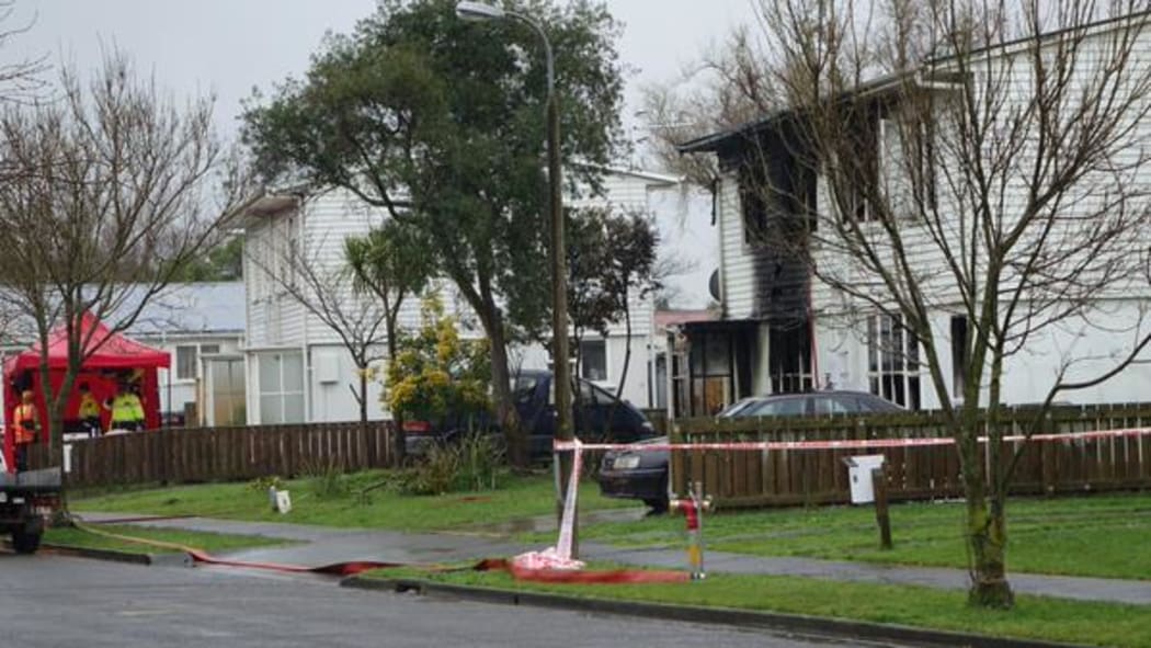 Scene of fire at Exeter Crescent house, Palmerston North, 3 Sept 2015.