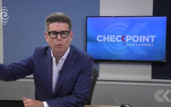 Residents flee as Port Hills fire grows: RNZ Checkpoint