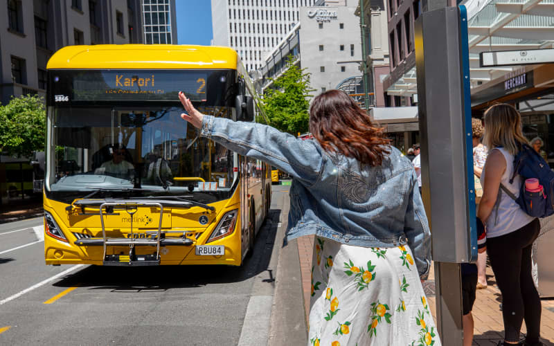 Bus etiquette: Do you need to wave to the driver to get them to stop? | RNZ